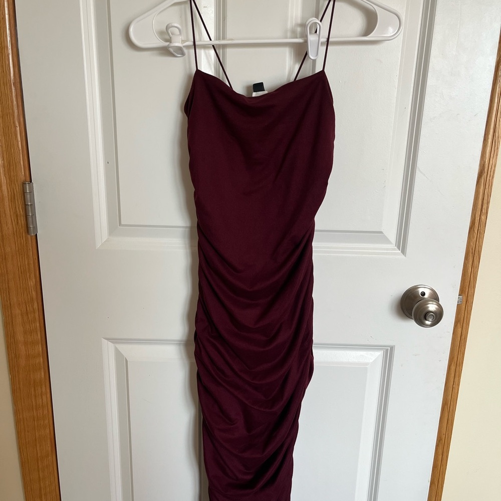 Windsor Red Ruched Bodycon midi Dress